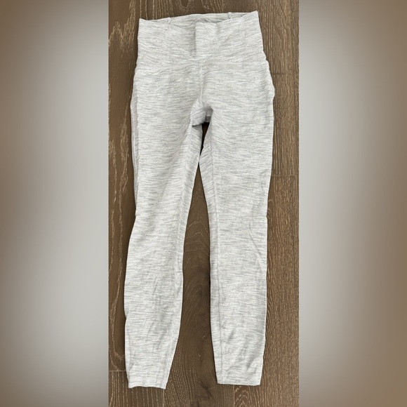 Lululemon - Train Times 7/8 Pants - Size 4 - Picture 7 of 12